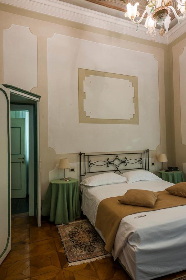 דולו Villa Ducale Hotel & Ristorante מראה חיצוני תמונה