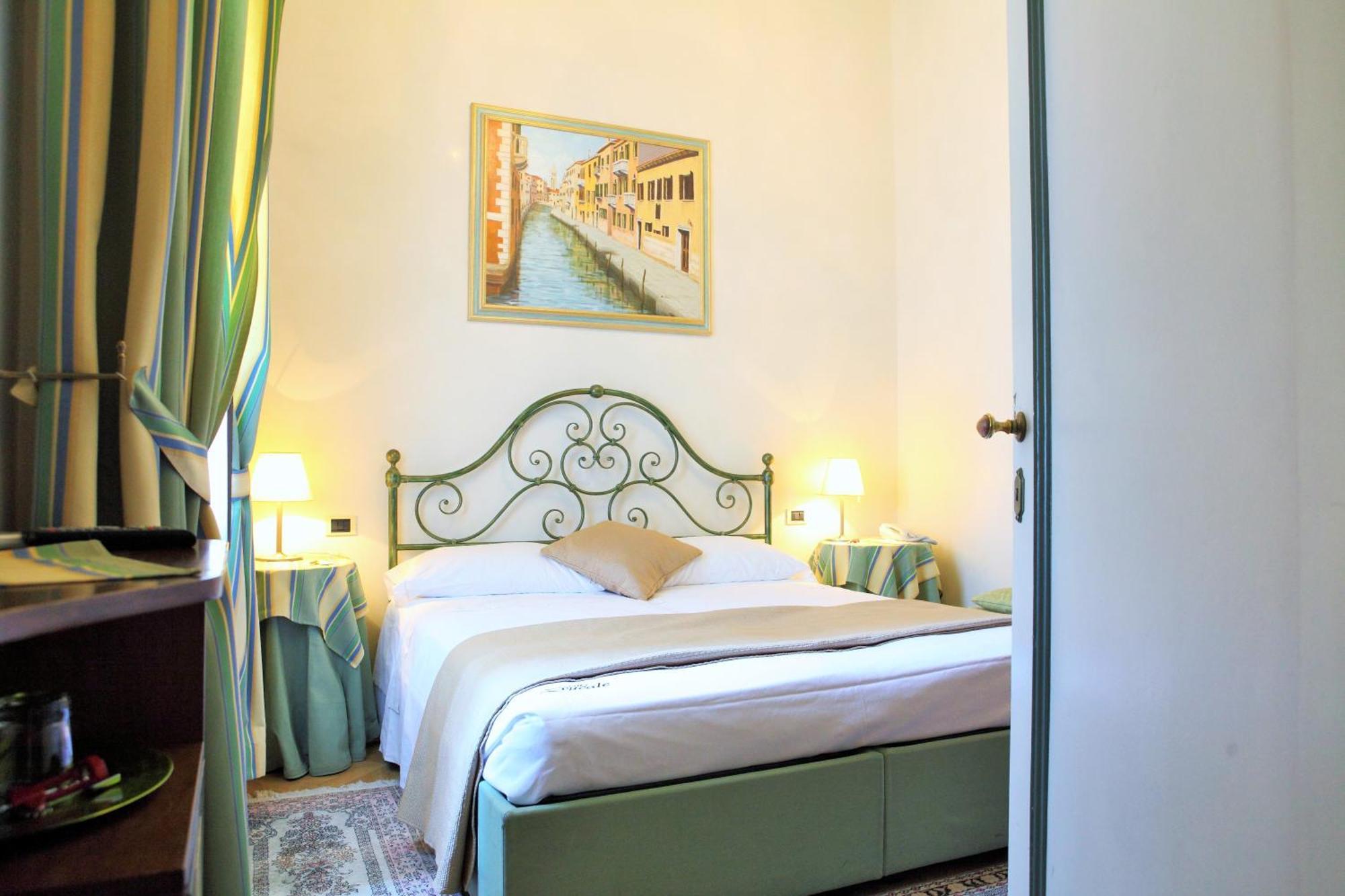 דולו Villa Ducale Hotel & Ristorante מראה חיצוני תמונה