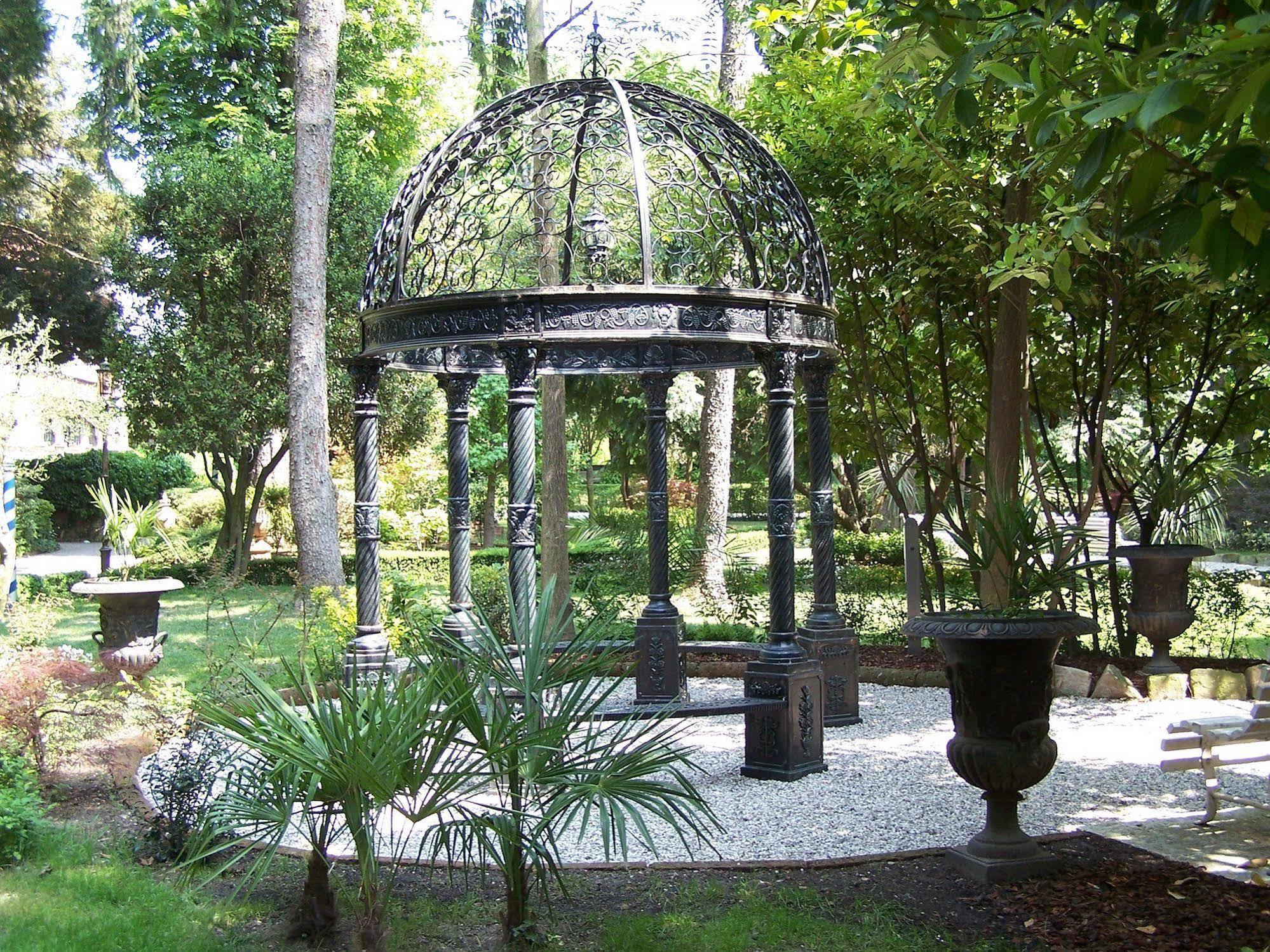 דולו Villa Ducale Hotel & Ristorante מראה חיצוני תמונה