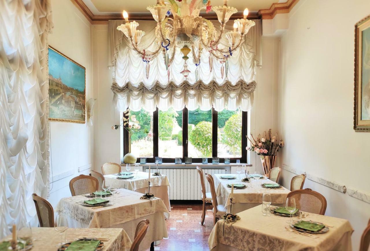 דולו Villa Ducale Hotel & Ristorante מראה חיצוני תמונה