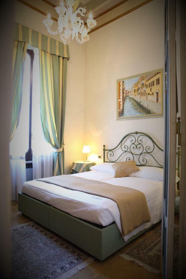 דולו Villa Ducale Hotel & Ristorante מראה חיצוני תמונה