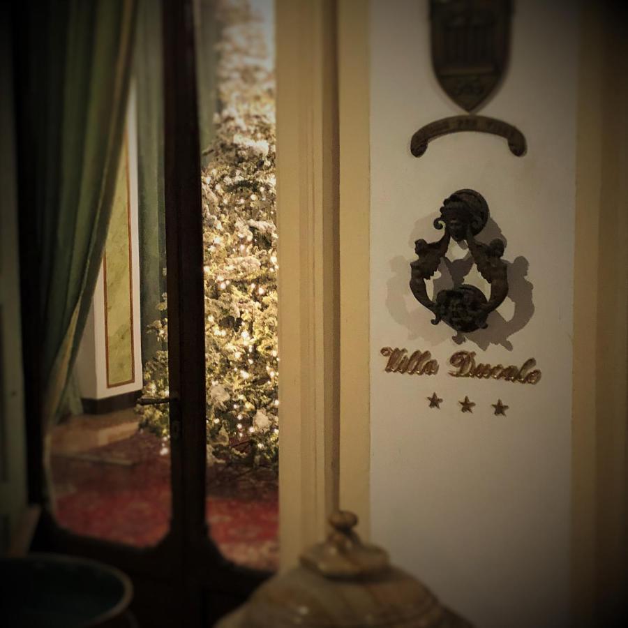 דולו Villa Ducale Hotel & Ristorante מראה חיצוני תמונה